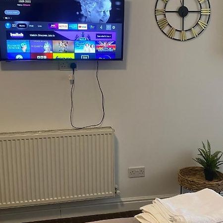 Bv Comfy Studio At Deighton Huddersfield Buitenkant foto