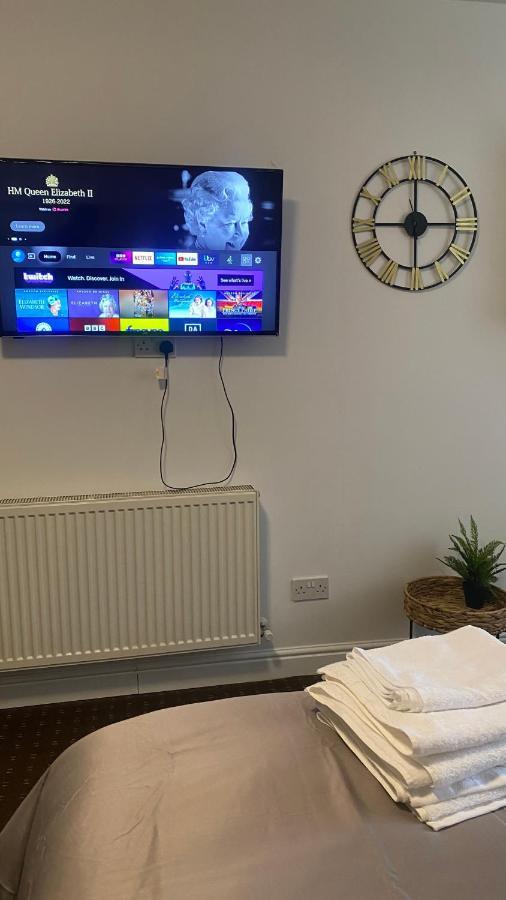 Bv Comfy Studio At Deighton Huddersfield Buitenkant foto
