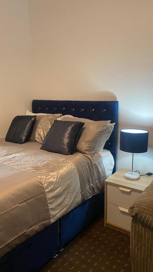 Bv Comfy Studio At Deighton Huddersfield Buitenkant foto