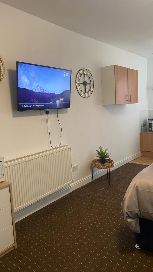 Bv Comfy Studio At Deighton Huddersfield Buitenkant foto
