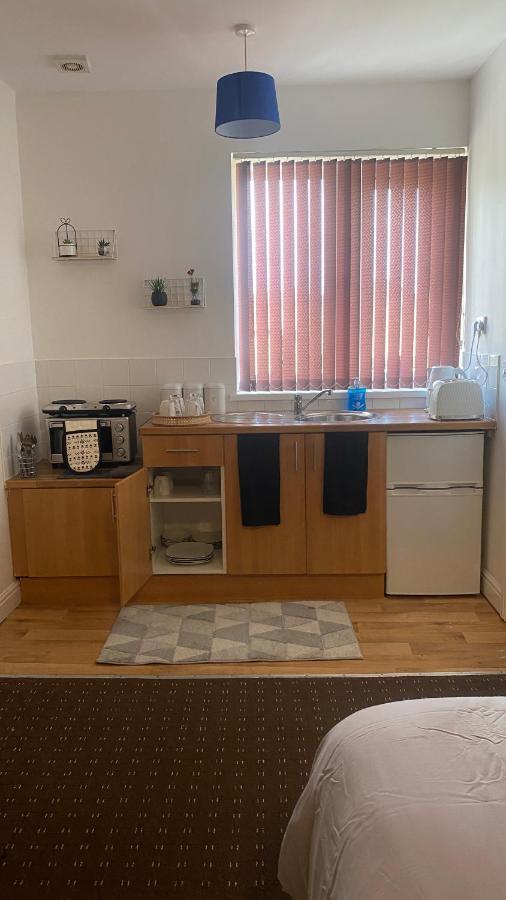 Bv Comfy Studio At Deighton Huddersfield Buitenkant foto